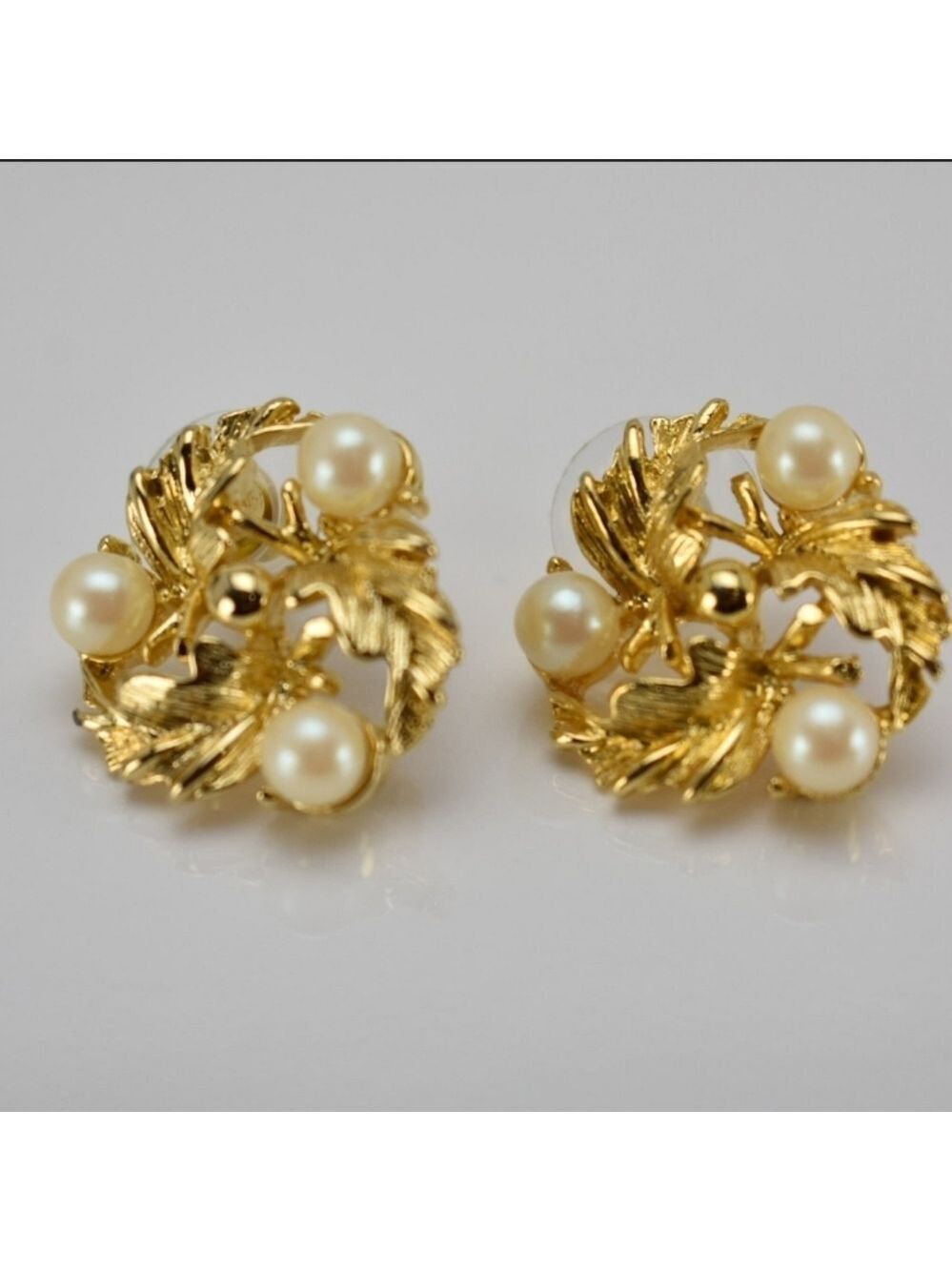 M.Jent faux‎ pearls post gold tone earrings.